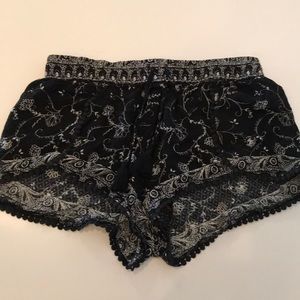 Urban Outfitters black and white shorts